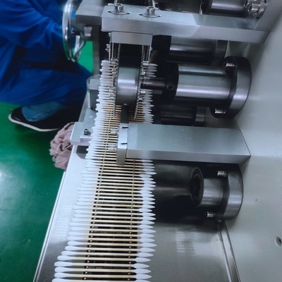 Máquina de lavagem automática de algodão de aço inoxidável Cor natural elétrica Capacidade de 100 esfregões por minuto