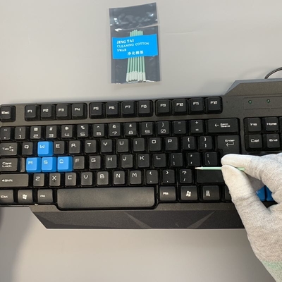 A limpeza fina do computador da cabeça da esponja limpa apropriado para que duramente alcance áreas