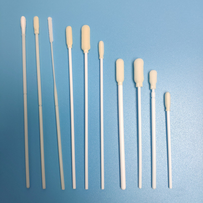A coleção de espécime nasal oral do cotonete limpa cotonetes médicos descartáveis da espuma